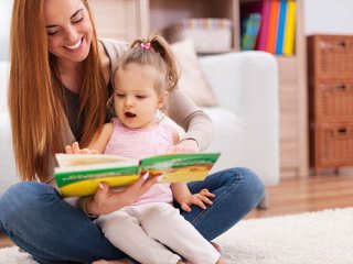 چه کتابی برای کودکانمان بخریم؟