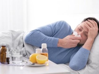 بیماری آنفلوآنزا؛ از علائم تا بهترین درمان‌های خانگی