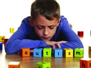 ۳۰ درصد کودکان مبتلا به اتیسم حرف نمی‌زنند؛ روش‌های جدید درمانی