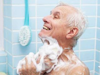 روش‌ و وسایل افزایش امنیت سالمندان در حمام