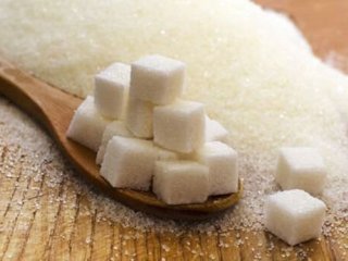راهکار وزارت بهداشت برای کاهش مصرف شکر: گران کنید