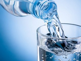مسمومیت با آب چگونه اتفاق می‌افتد؟