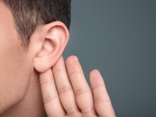 آیا کووید 19 شنوایی را کاهش می‌دهد؟