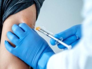 چرا باید به فکر تزریق دز چهارم واکسن کرونا باشیم؟