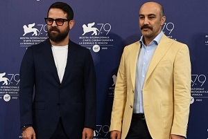 چهره متفاوت محسن تنابنده در کنار ندا جبرئیلی و مهسا حجازی/ جشنواره ونیز 2022