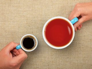 کافئین قهوه بیشتر است یا چای؟
