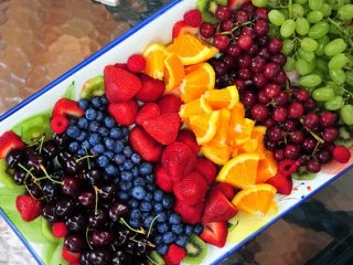 میوه های تابستانی که چاق کننده هستند