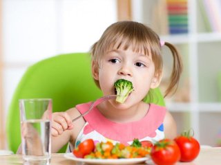 آیا کودکان می توانند رژیم غذایی گیاهی داشته باشند؟