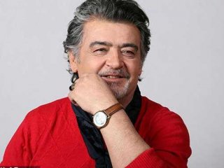 رضا رویگری: بیکاری و هزینه‌های زندگی کمرم را شکسته است