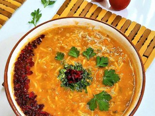 طرز تهیه سوپ جو؛ پیش‌غذای خوشمزه و رژیمی