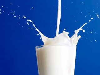 جنجال های ادامه دار پخش شیر فاسد در بازار