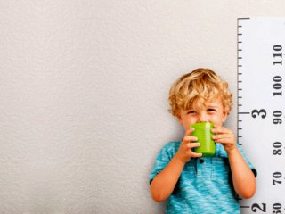 نقش تغذیه در رشد قدی کودک