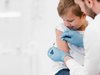 مراقبت‌های بعد از واکسیناسیون کودک