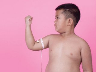 عوامل پشت‌پرده چاقی کودکان