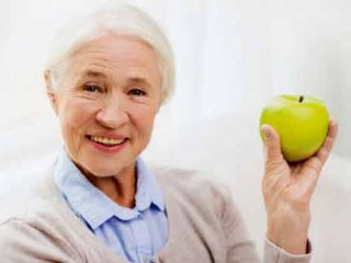 نکات تغذیه‎ای مناسب بیماران مبتلا به آلزایمر
