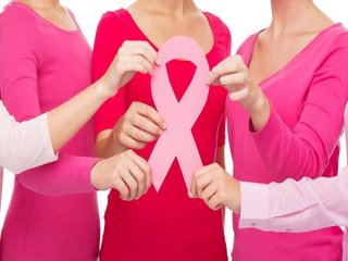 خانم‌ها این ۸ علامت سرطان را جدی بگیرند