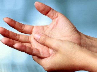 ۱۵ علت ورم انگشتان دست که شاید نمی دانستید