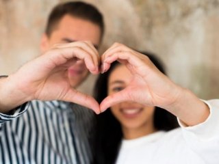 ۳۰ روش مهم برای ایجاد علاقه میان همسران
