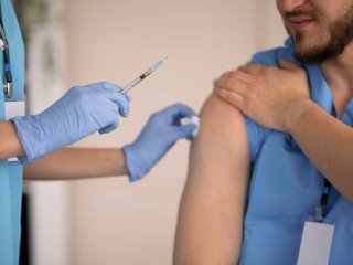 تاخیر در دریافت دوز دوم، اثربخشی واکسن را از بین می‌برد؟