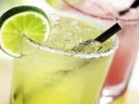نوشیدنی‌هاي تابستاني  با طعم سـلامت