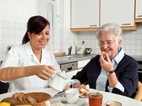 مكمل یاری تغذیه‌ای در سالمندان (1)