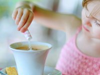 نوشیدنی های كافئینه تهدید جدید سلامت برای کودکان