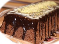 کیک هلوی کوچک با شکلات
