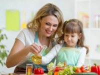 خوراك‌های رژيمی تغذیه در هنگام تب کردن کودکان