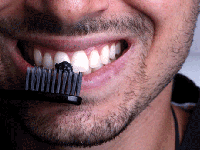 خمیر دندان زغال دندان ها را تمیز می کند؟