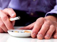 ترفندهای از بین بردن بوی سیگار از پرده و وسایل خانه