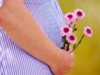 تدابیر بارداری در طب‌سنتی ایرانی