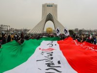 حضور گسترده ملت ایران در جشن ۴۴ سالگی انقلاب
