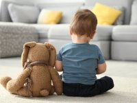 نشانه‌های ابتدایی اوتیسم در کودکان