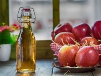 آیا درمان یبوست به کمک سرکه سیب امکان پذیر است؟