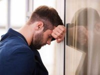 مردان افسرده چه علائمی دارند؟