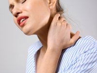 چه زمانی گرفتگی و خشکی گردن خطرناک است؟