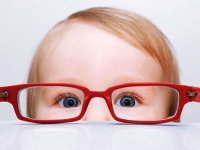 اهمیت معاینات بینایی در نوزادان
