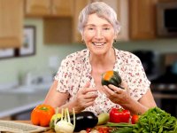 بهبود‌‌‌‌‌‌‌‌‌‌‌ اشتها د‌‌‌‌‌‌‌‌‌‌‌ر سالمند‌‌‌‌‌‌‌‌‌‌‌ان با کمک تغذیه
