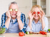توصیه‌هایی برای بهبود تغذیه سالمندان