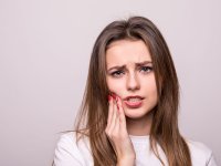 روش‌های فوری برای درمان دندان درد