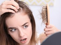 همه چیز راجع به ریزش موی سر در زنان