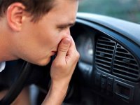 راه‌های موثر رفع بوی بد در خودرو