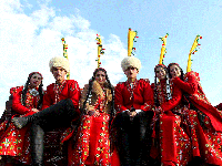 صنایع دستی و لباس های زیبای ترکمن ها