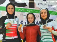 مسابقات دوچرخه سواری بانوان در حرم امام خمینی