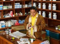 تنها پزشک تبت